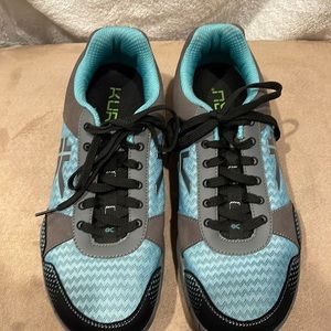 Kuru Quantum Fitness Glacial-gray-teal-black Sneakers
